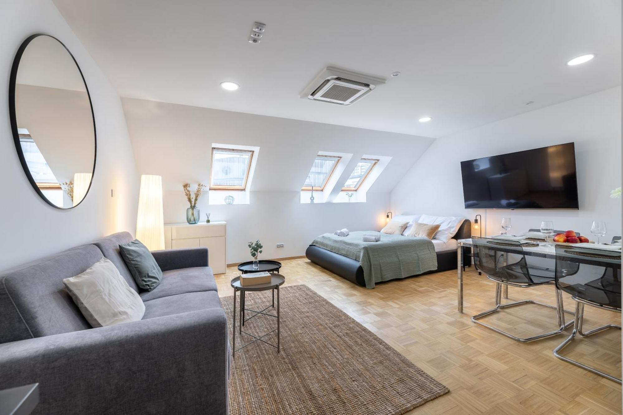 Kip Old Town Modern With Free Parking & Ac * Prague