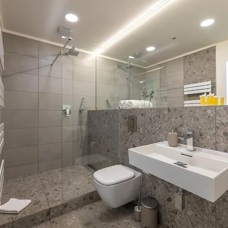 Kip Old Town Modern Apartment With Free Parking & Ac Prague Exterior photo