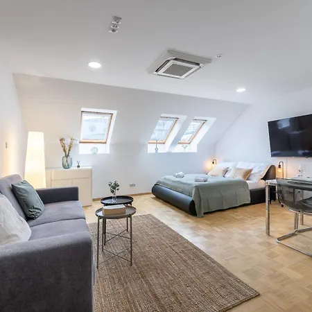 Kip Old Town Modern Apartment With Free Parking & Ac Prague Exterior photo